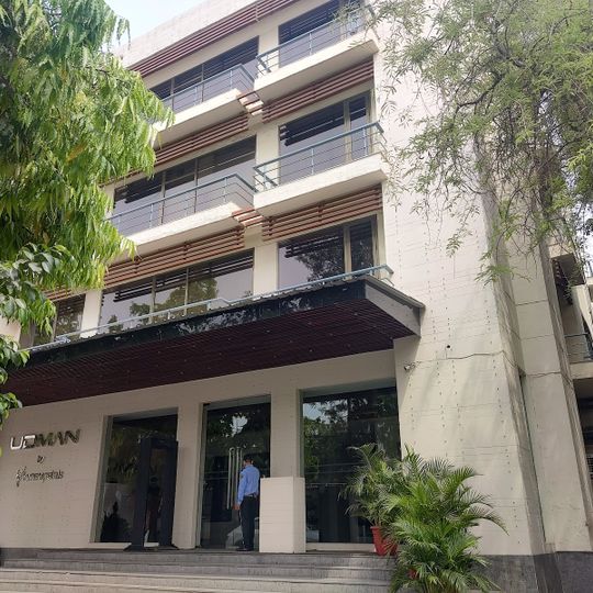 Udman Hotel by Ferns N Petals