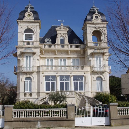 Villa Les Campaniles