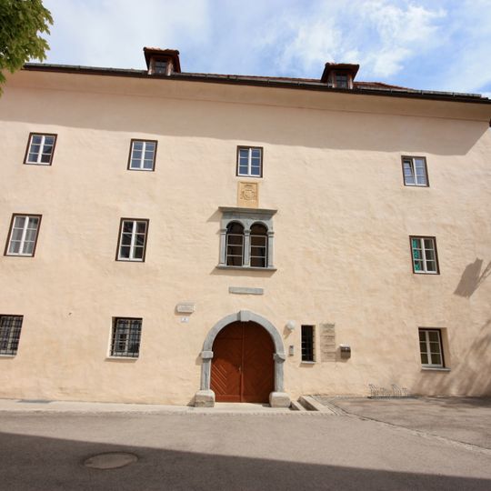 Kanonikatshaus