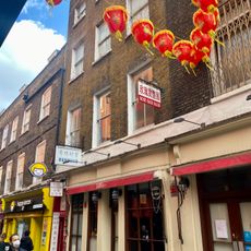 26, Newport Court Wc2