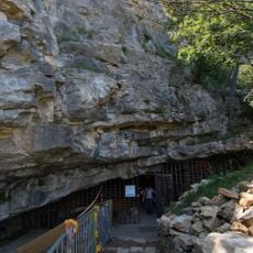 Néron cave