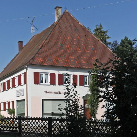 Wohn- und Geschäftshaus