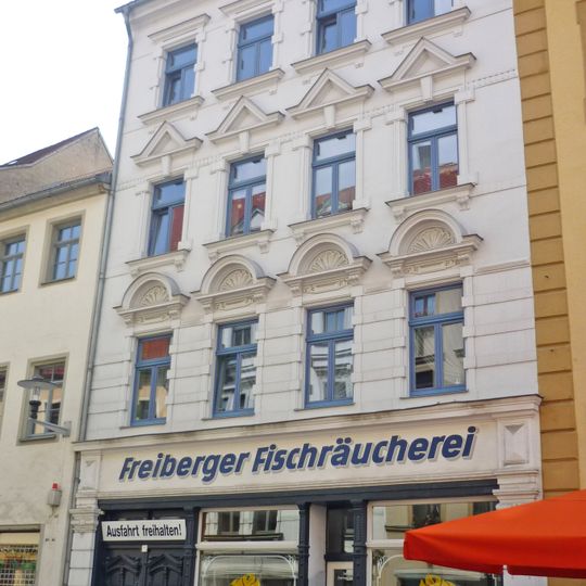 Wohn- und Geschäftshaus Erbische Straße 7