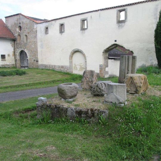 Plastiky v Klášteře