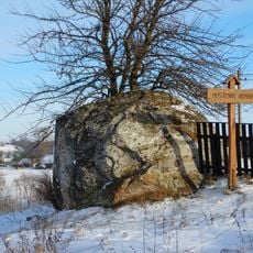 Mustenių akmuo
