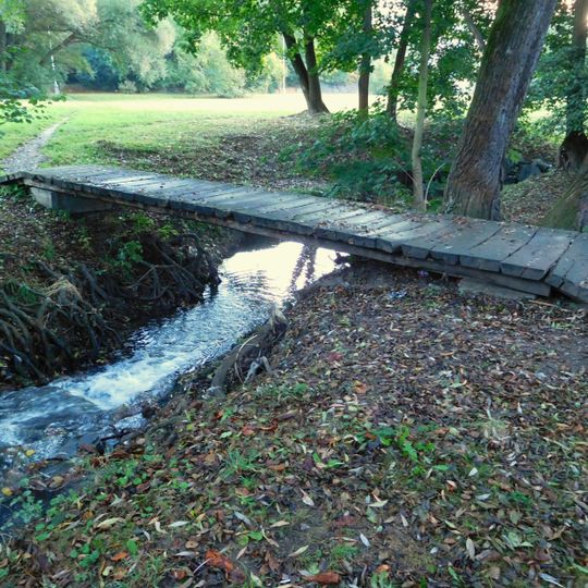 Footbridge over Motolský potok near Brdlíkova street