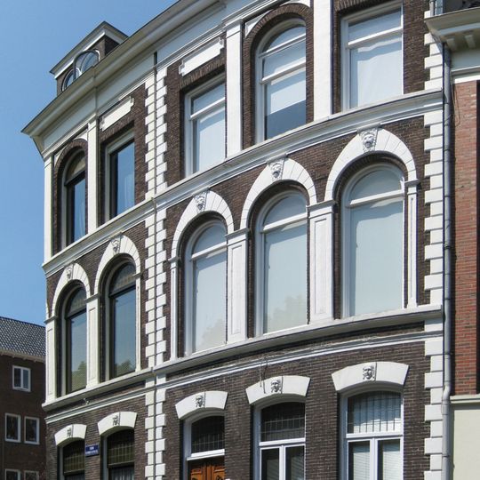 Ubbo Emmiussingel 41