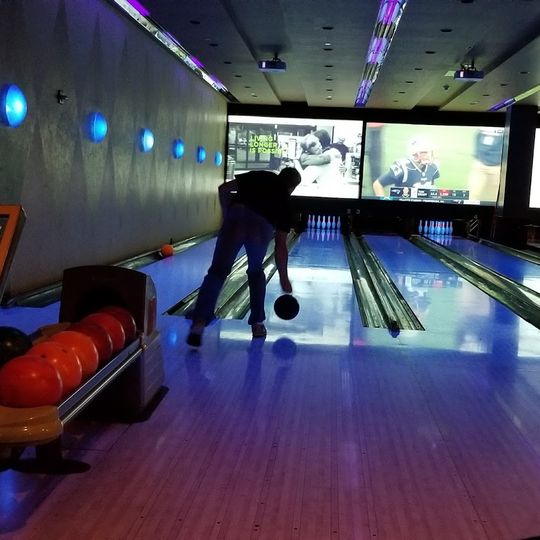 Dave & Buster's Westbury