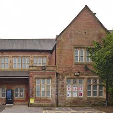 Newton-le-Willows railway station building