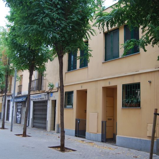 Building in carrer Falguera, 9-23