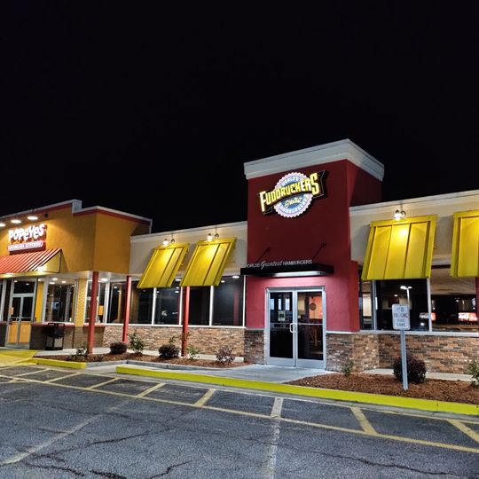 Fuddruckers