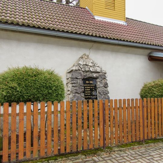 Pamětní deska ve Smolné na hasičské zbrojnici