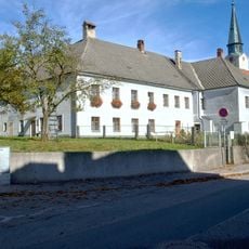 Pfarrhof und Wirtschaftsgebäude Hürm