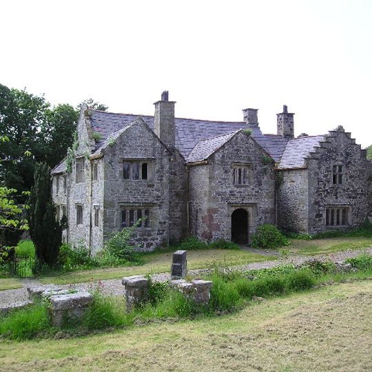 Vaynol Old Hall