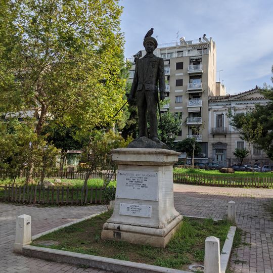 Panagiotis Vlachakos statue, Piraeus