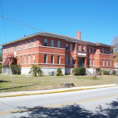 Lee School