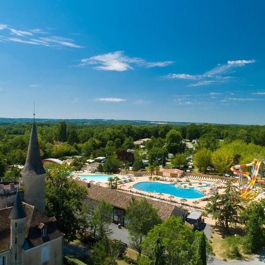Camping Château de Fonrives