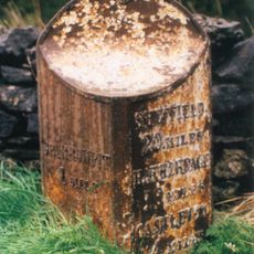 Milepost 20 yards to the north east of Perryfoot Farmhouse