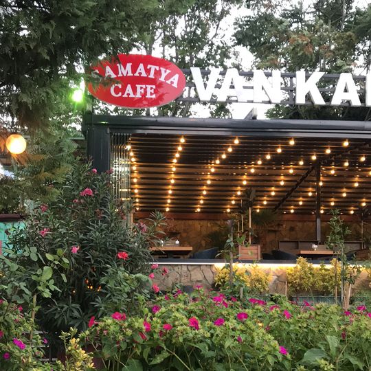 Samatya Cafe & Van Kahvaltı Salonu