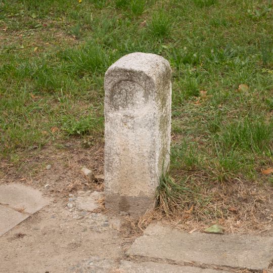 Hraniční kámen v Miroslavských Knínicích