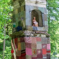 Boží muka u Javorníka na rozcestí