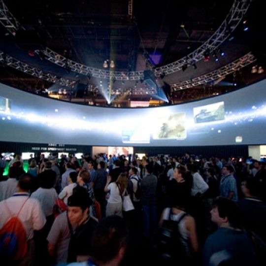 E3