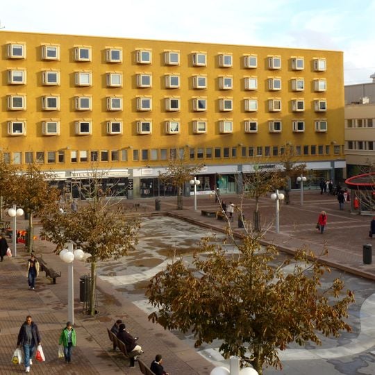 Gula huset, Skärholmen