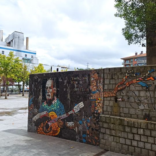 Mikel laboa mosaikoa