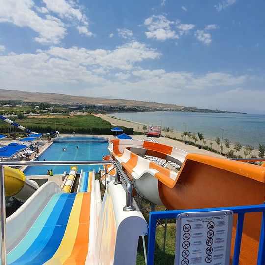 Van Aqua Park