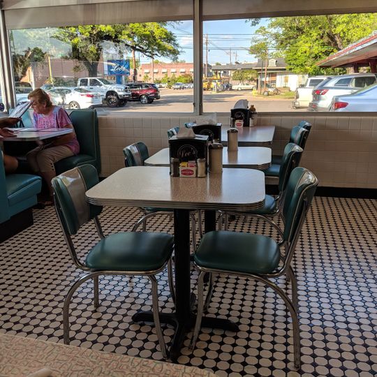 Lee's Diner