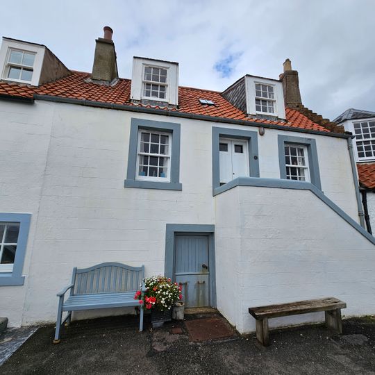 Pittenweem, 6 West Shore