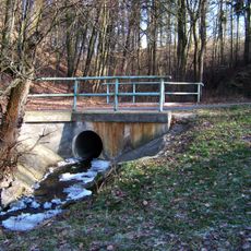 Most pobřežní asfaltky U Sulana přes Brložnický potok