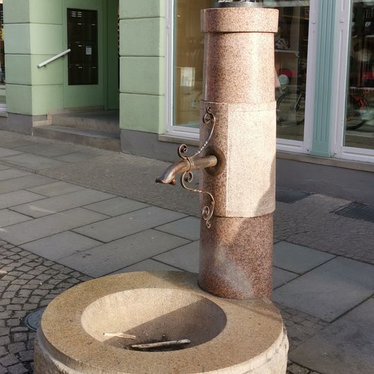 Brunnen Breite Straße