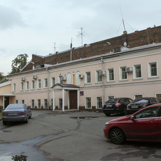 Улица Бахрушина 15 c2