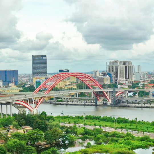 Hoang Van Thu Bridge