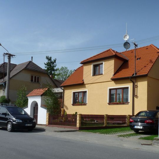 Výklenková kaplička