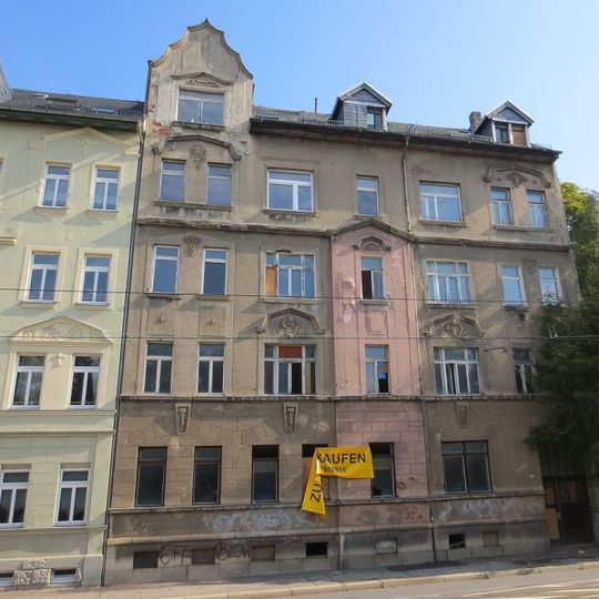 Mietshaus in halboffener Bebauung Bernsdorfer Straße 97