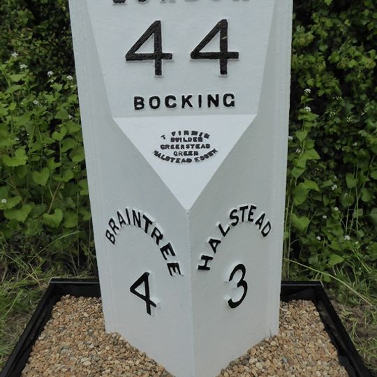 Milepost, Halstead Road, High Garrett, 0.6 mile N of crematorium
