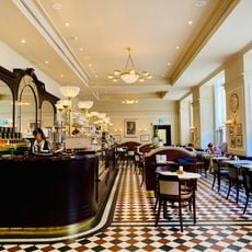 Hotel Bristol