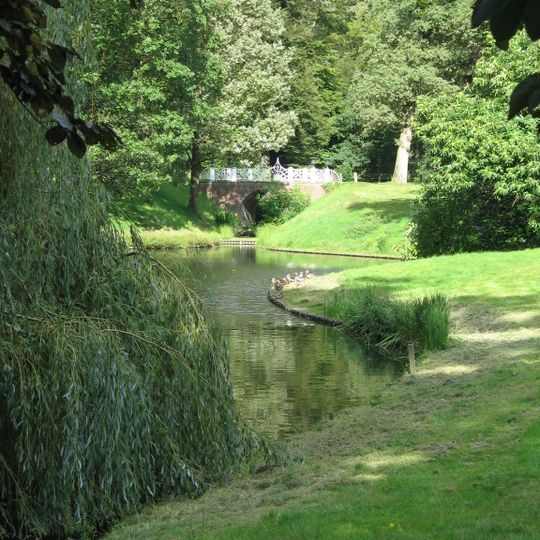 Hoekelum: Tuin en parkaanleg