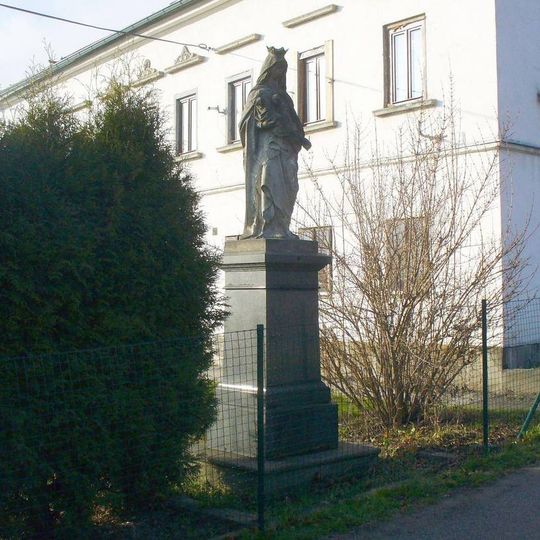 Socha Madony u domu Milady Horákové 442 v Šluknově