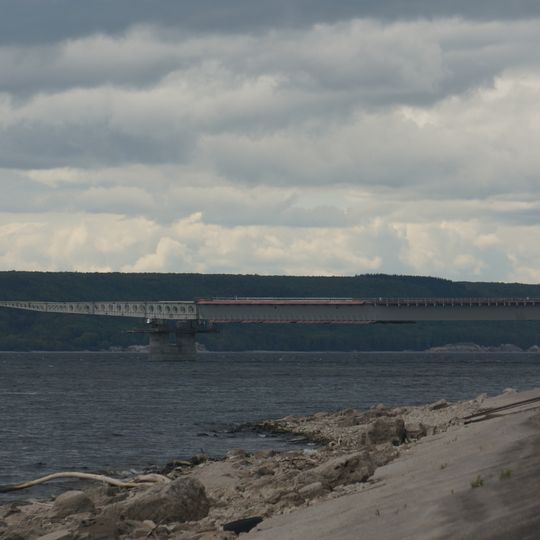 Bridge across the Volga near Tolyatti