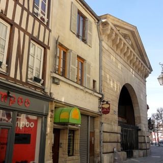 Immeubles 12 rue des Cordeliers et 2 rue des Lombards, Compiègne