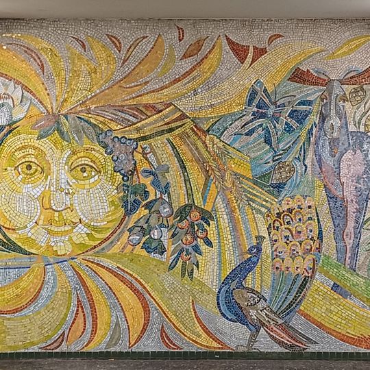 Das Mosaik ist in dem Fußgängertunnel