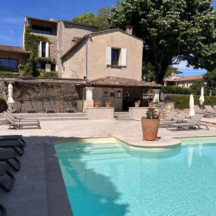 Hôtel Appartements Charembeau