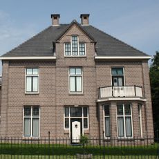 Sint-Fredericuskerk, pastorie