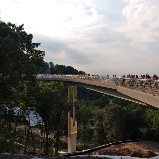 Bridge over Saint Volodymyr Descent