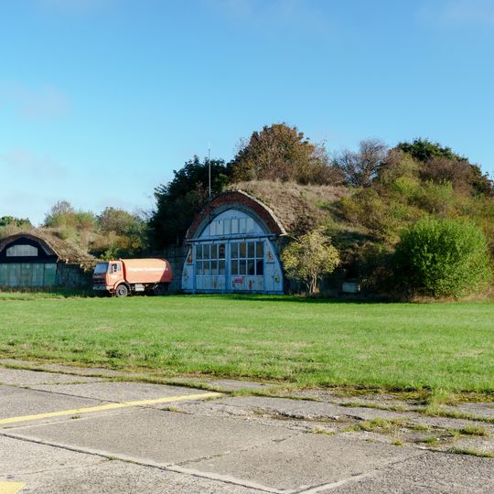 Shelter bzw. geschlossene Deckung für Flugzeuge Großenhain
