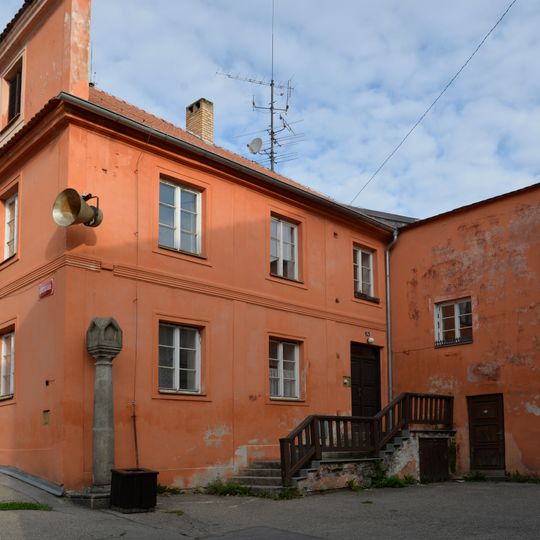 Plešivecké náměstí 74