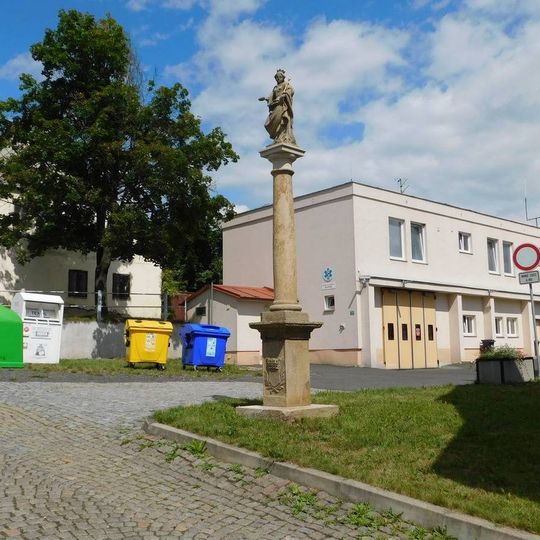 Sloup se sochou svaté Alžběty